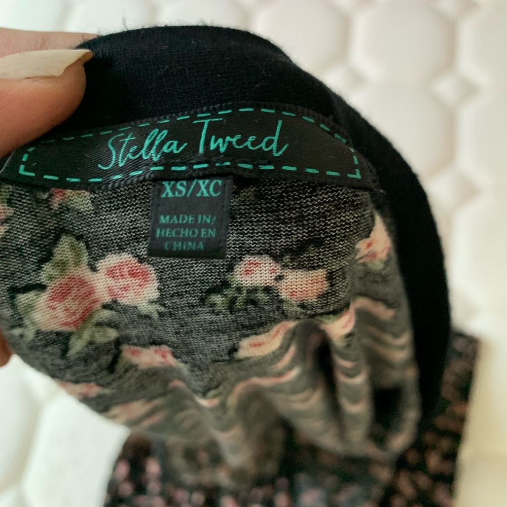 Floral frill bottom cardigan